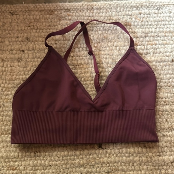 Sports bra - Picture 1 of 2